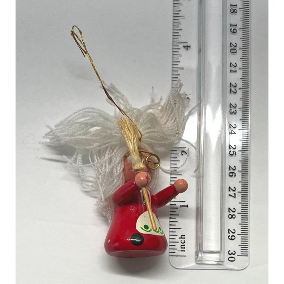 Cleaning Elf with Broom Wood Christmas Tree Ornament 2.75" Tall Vintage - Picture 4 of 5